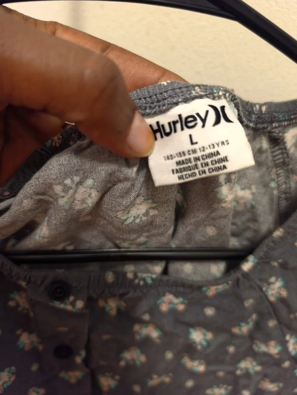 Hurley Gray Floral Button-Up Blouse with Mint Accents